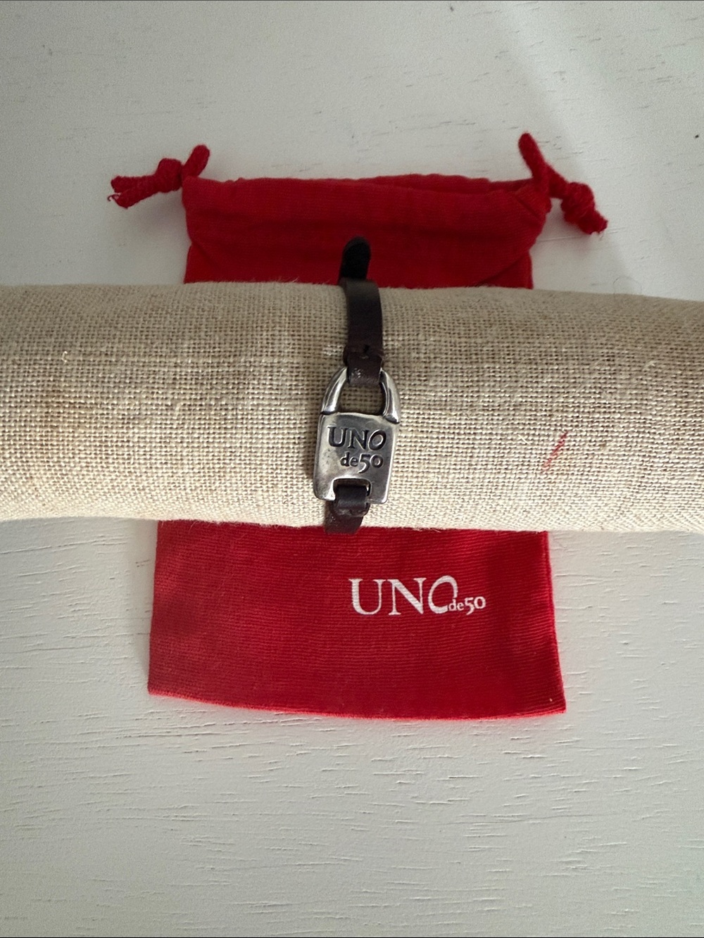 New Uno de 50 brown leather bracelet